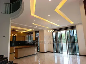 5bdrm Mansion in Kira for sale