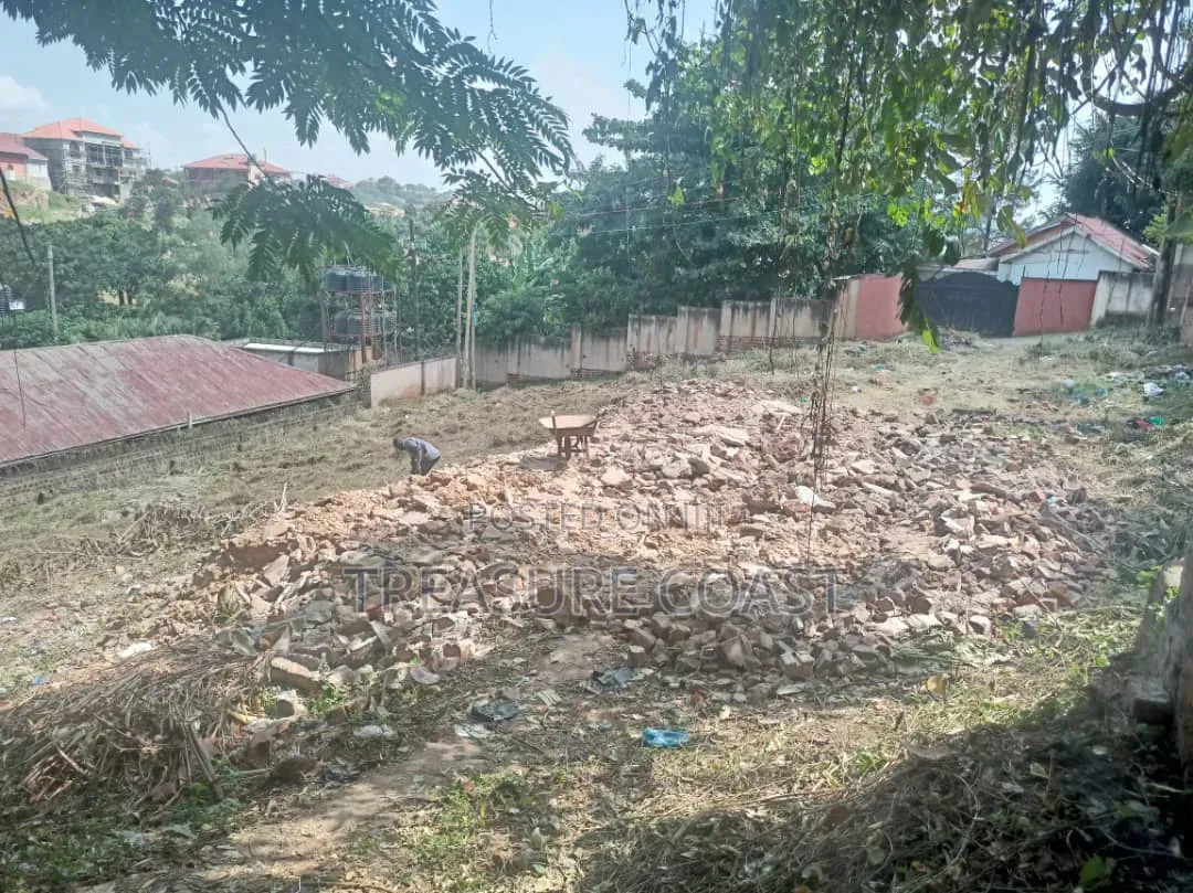 25 Decimals for Sale in Kisaasi