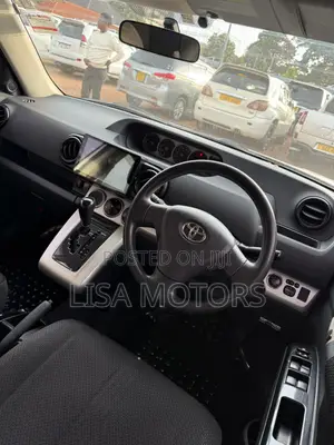 Toyota Corolla Rumion Hatchback 1.8 FWD 2009 Silver