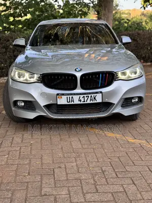 BMW 320i Wagon RWD 2013 Silver