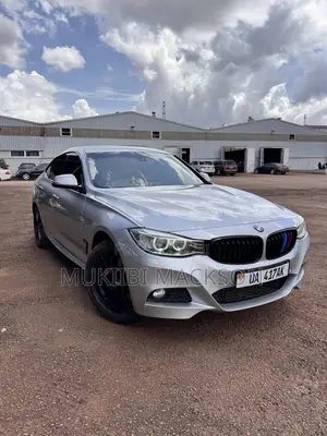 BMW 320i Wagon RWD 2013 Silver
