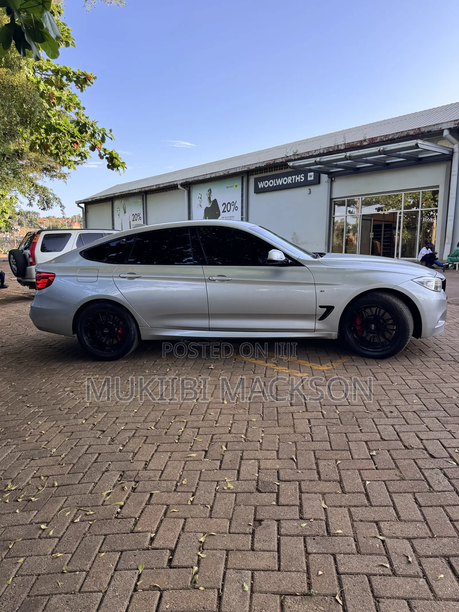 BMW 320i Wagon RWD 2013 Silver