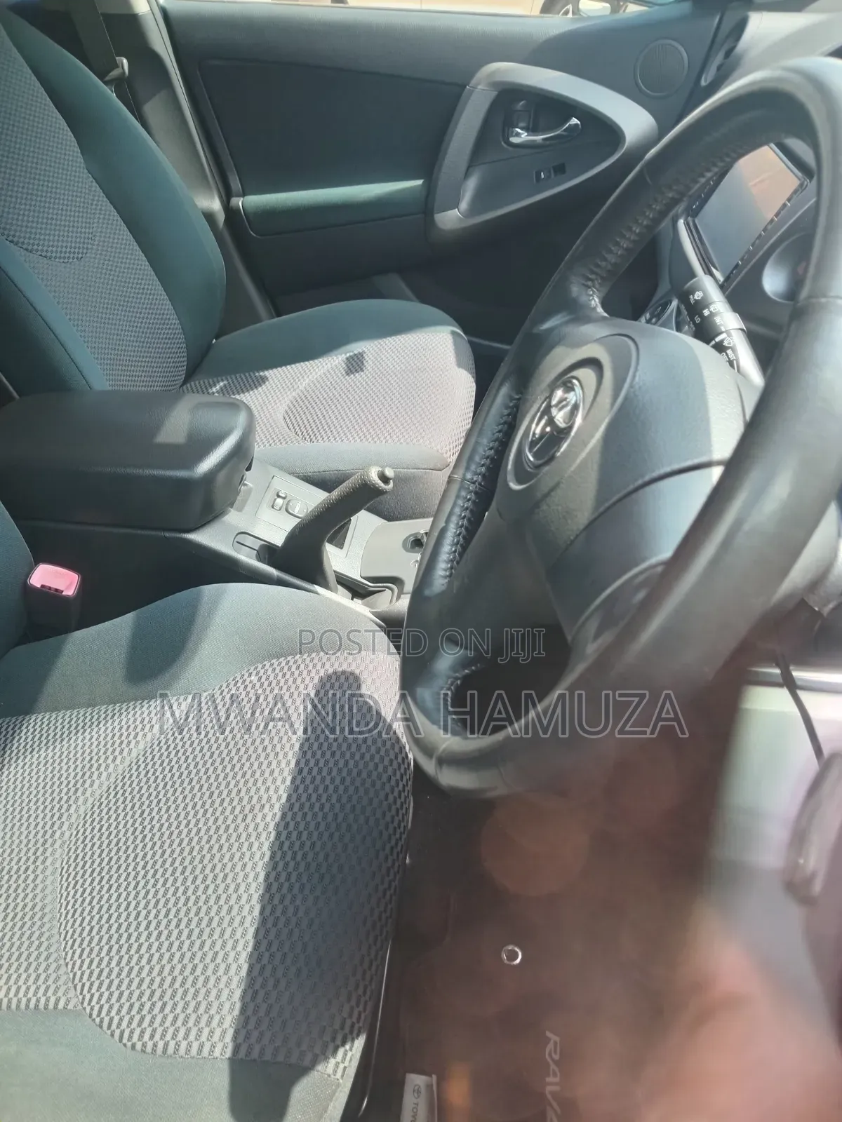 Toyota RAV4 2010 White