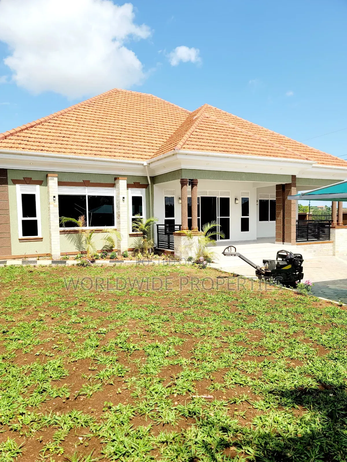 Furnished 4bdrm Townhouse/Terrace in Wakiso / Wakiso for sale