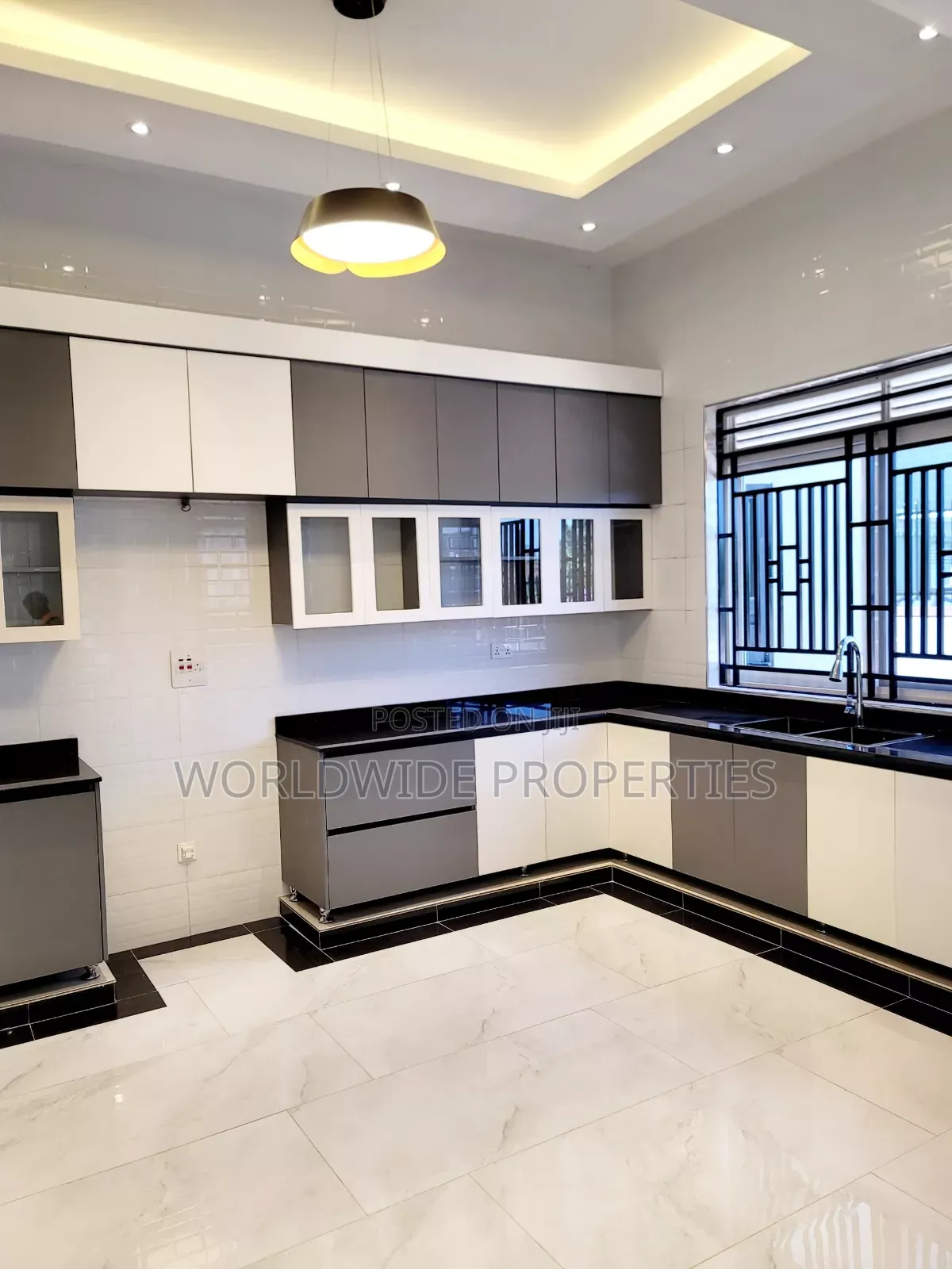 Furnished 4bdrm Townhouse/Terrace in Wakiso / Wakiso for sale