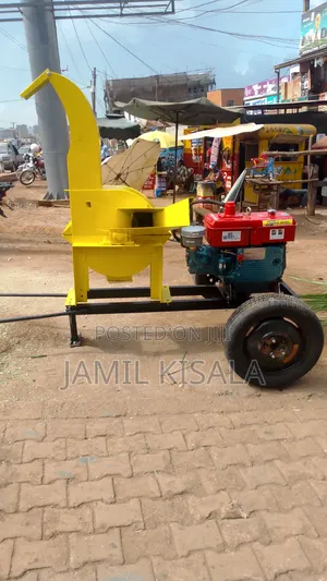 2 Big Wheels Silage Chopper