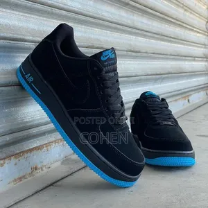 Nike Air Force 1
