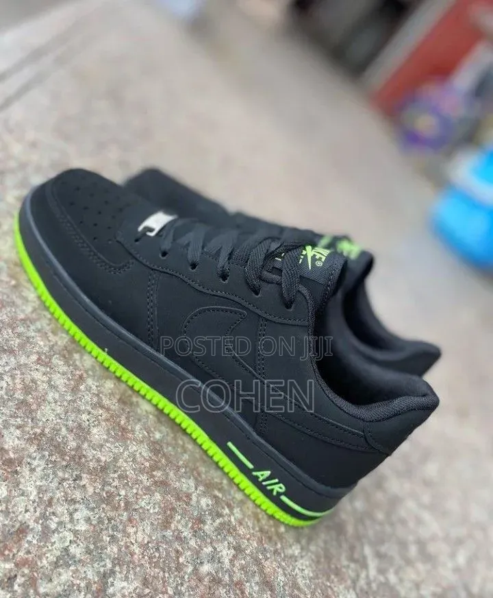 Nike Air Force 1