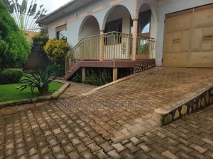 3bdrm House in Lugoba Jinjakaloli, Kawempe for sale