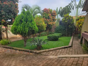 3bdrm House in Lugoba Jinjakaloli, Kawempe for sale