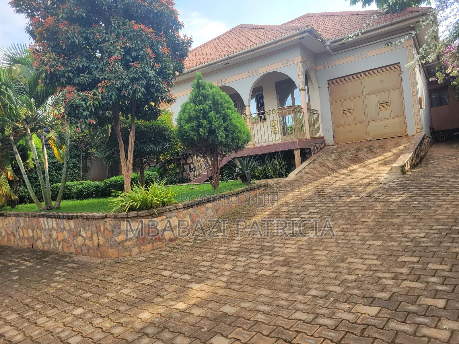 3bdrm House in Lugoba Jinjakaloli, Kawempe for sale