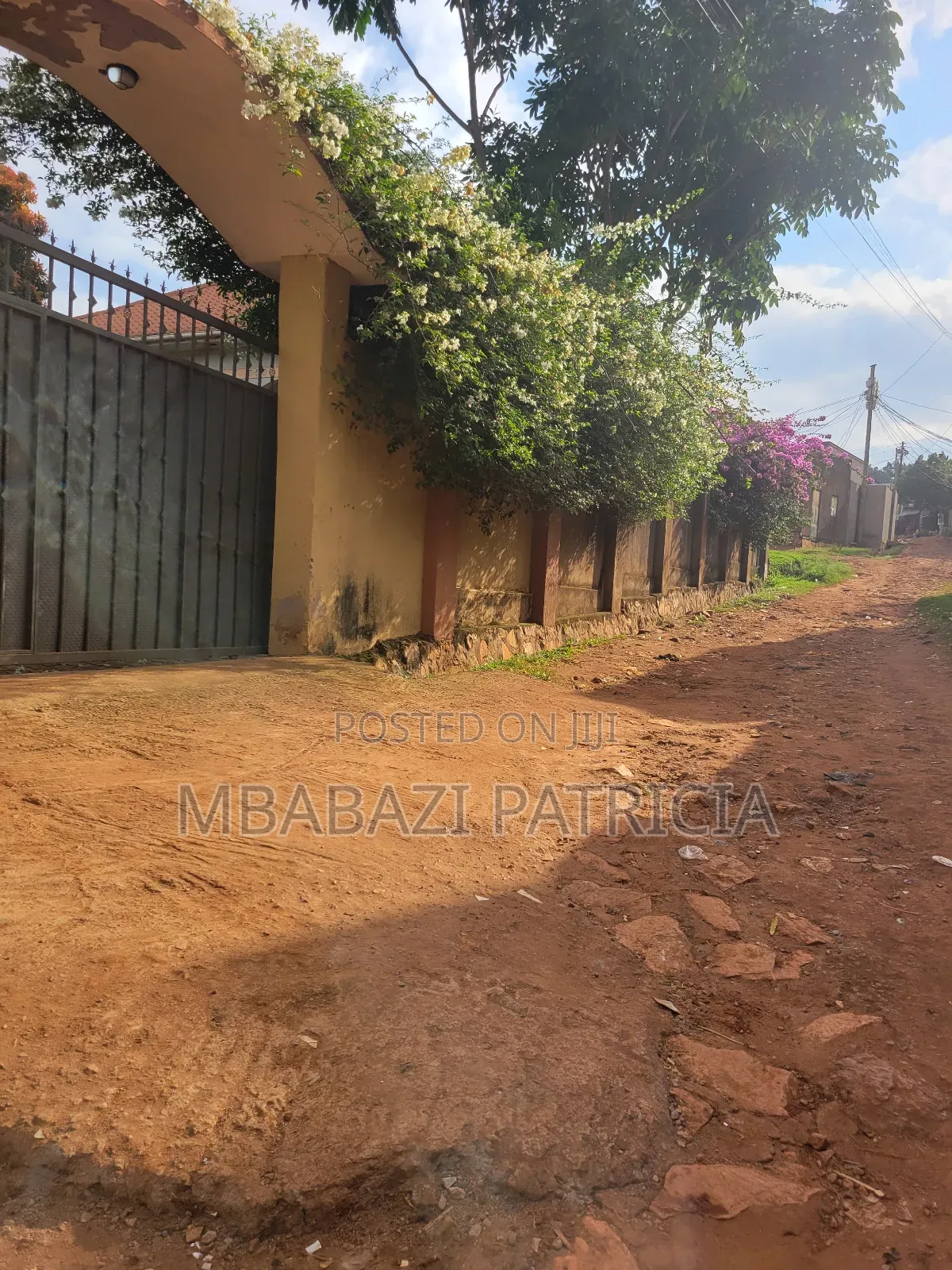 3bdrm House in Lugoba Jinjakaloli, Kawempe for sale