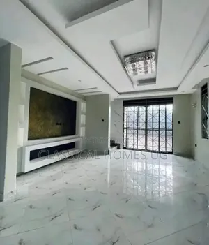 5bdrm Duplex in Kitintale, Central Division for rent