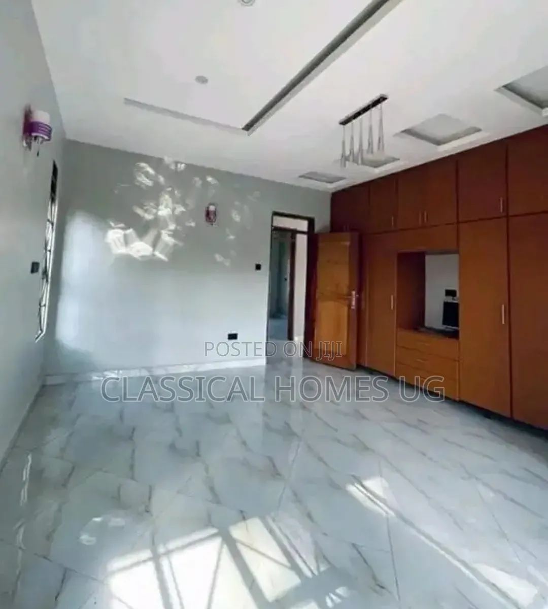 5bdrm Duplex in Kitintale, Central Division for rent