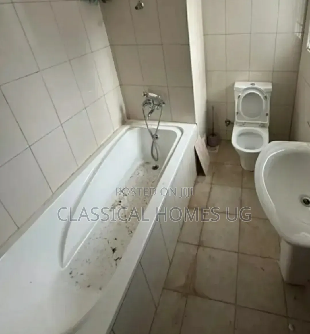 5bdrm Duplex in Kitintale, Central Division for rent