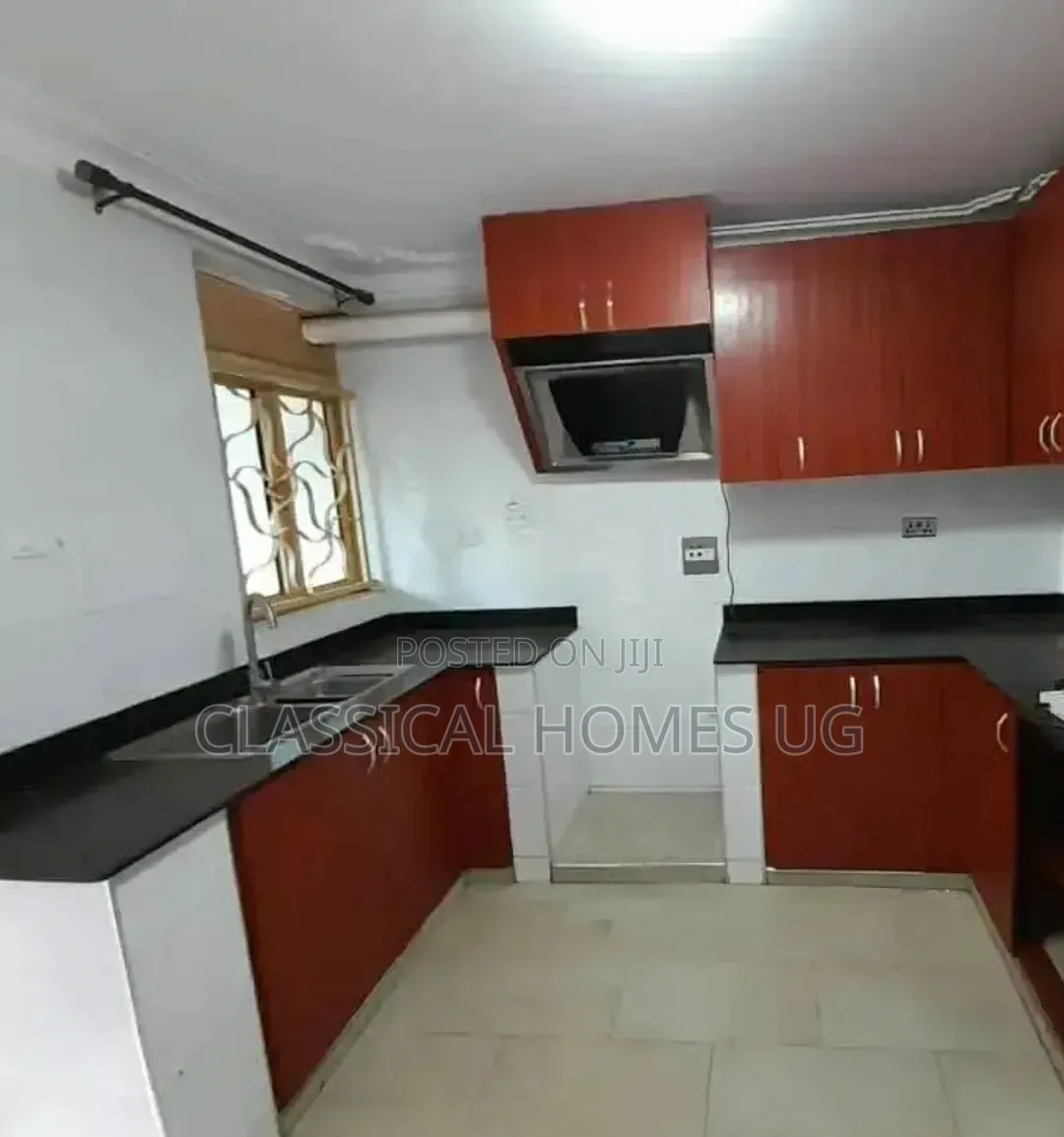 3bdrm Apartment in Lubowa Entebbe Road, Central Division for rent