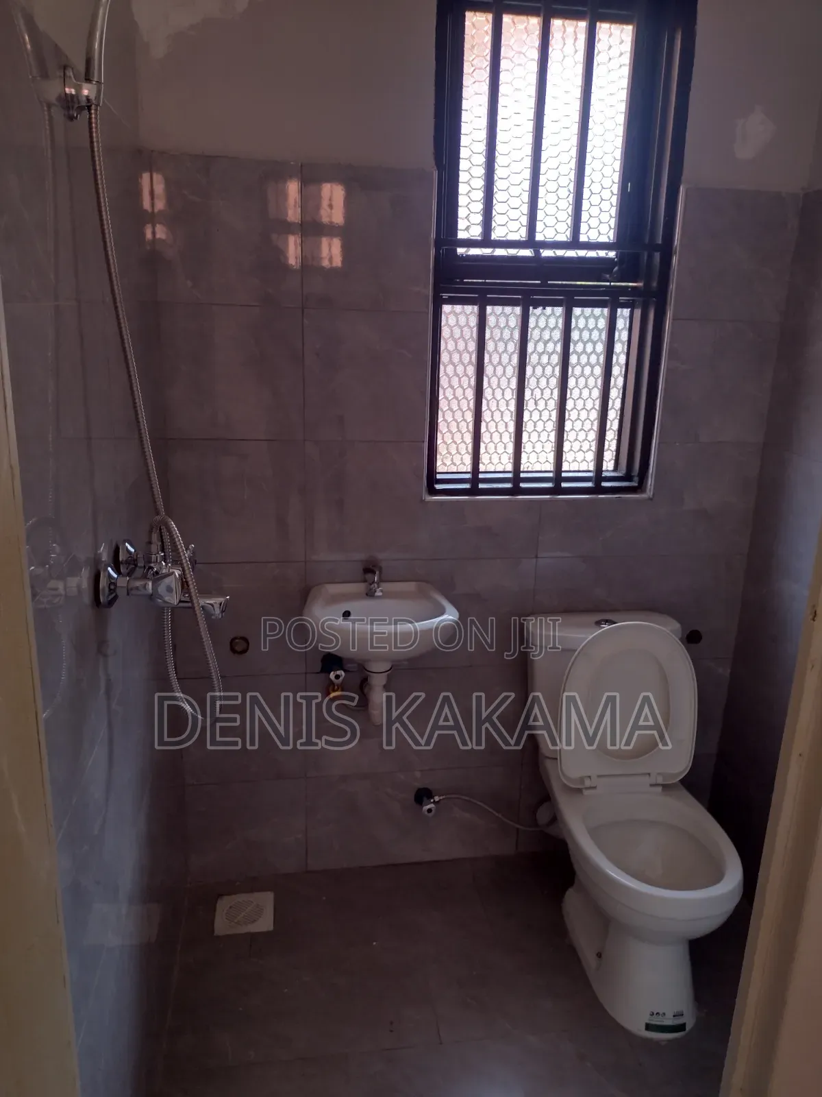 1bdrm Block of Flats in Seth Properties, Central Division for rent