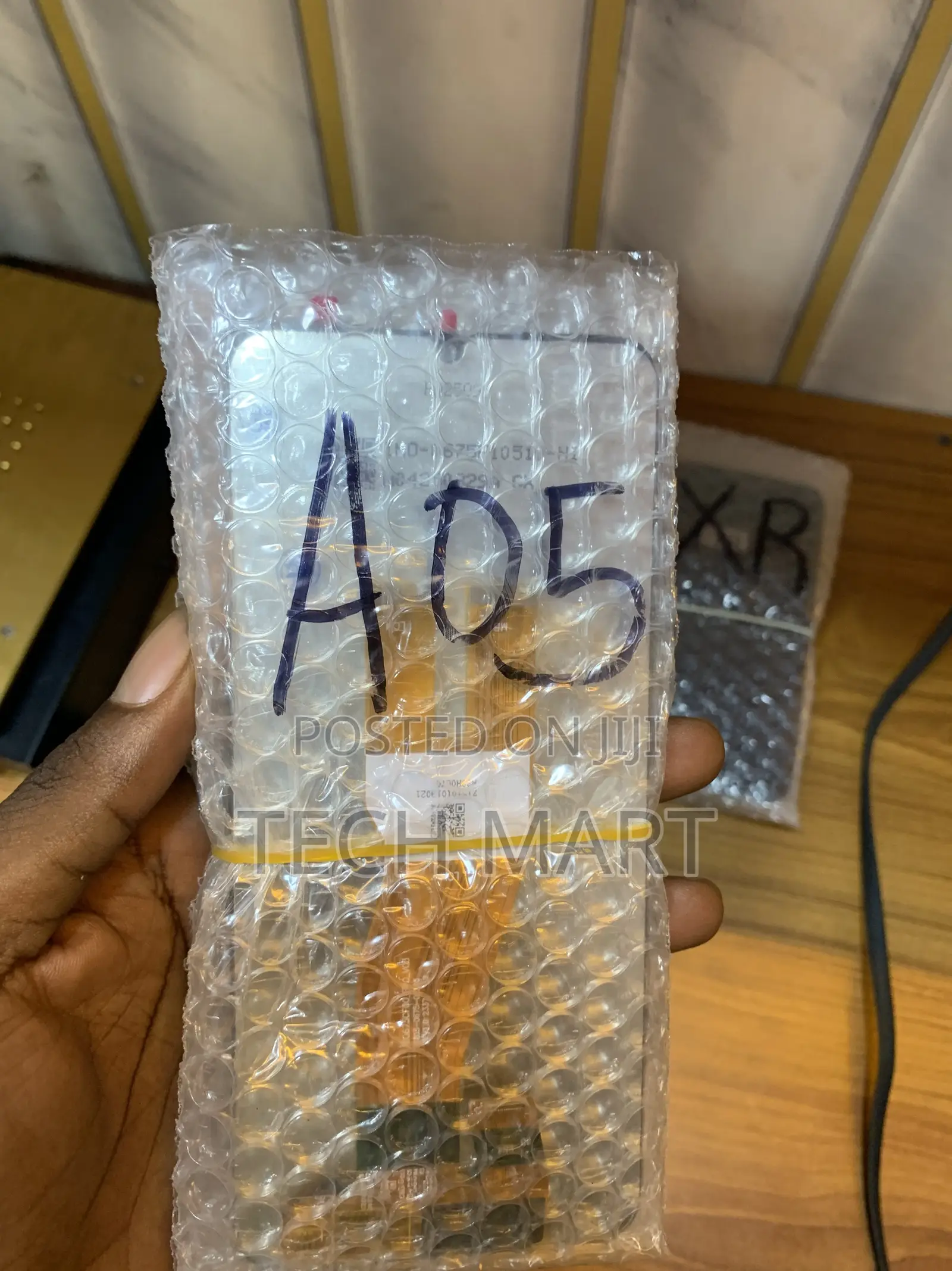 Samsung Screens a Series Available