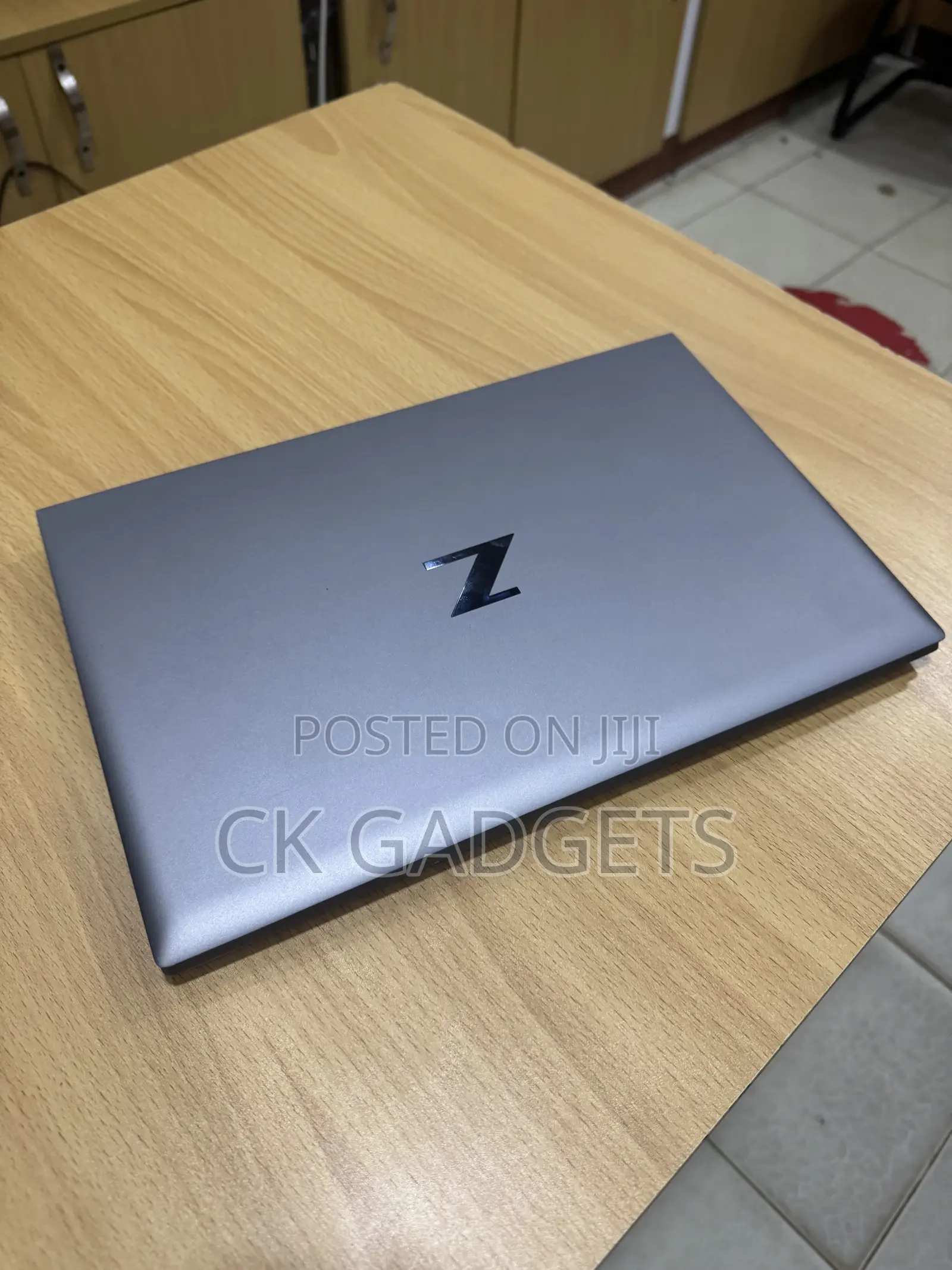 New Laptop HP ZBook Firefly 14 G7 32GB Intel Core i7 SSD 512GB