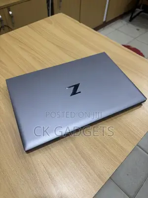 New Laptop HP ZBook Firefly 14 G7 32GB Intel Core i7 SSD 512GB