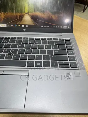 New Laptop HP ZBook Firefly 14 G7 32GB Intel Core i7 SSD 512GB