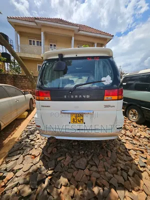 Nissan Elgrand 1999