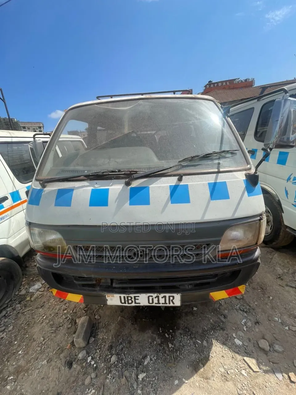 Toyota HiAce 2003 White