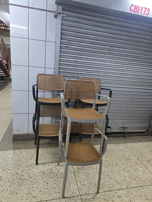 London Frame Plastic Chairs Plastic Chairs