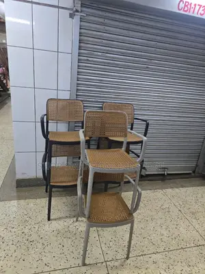 London Frame Plastic Chairs Plastic Chairs
