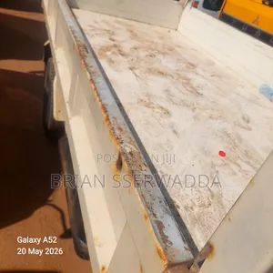Canter Dump Truck Pearl White 4d32 Engine
