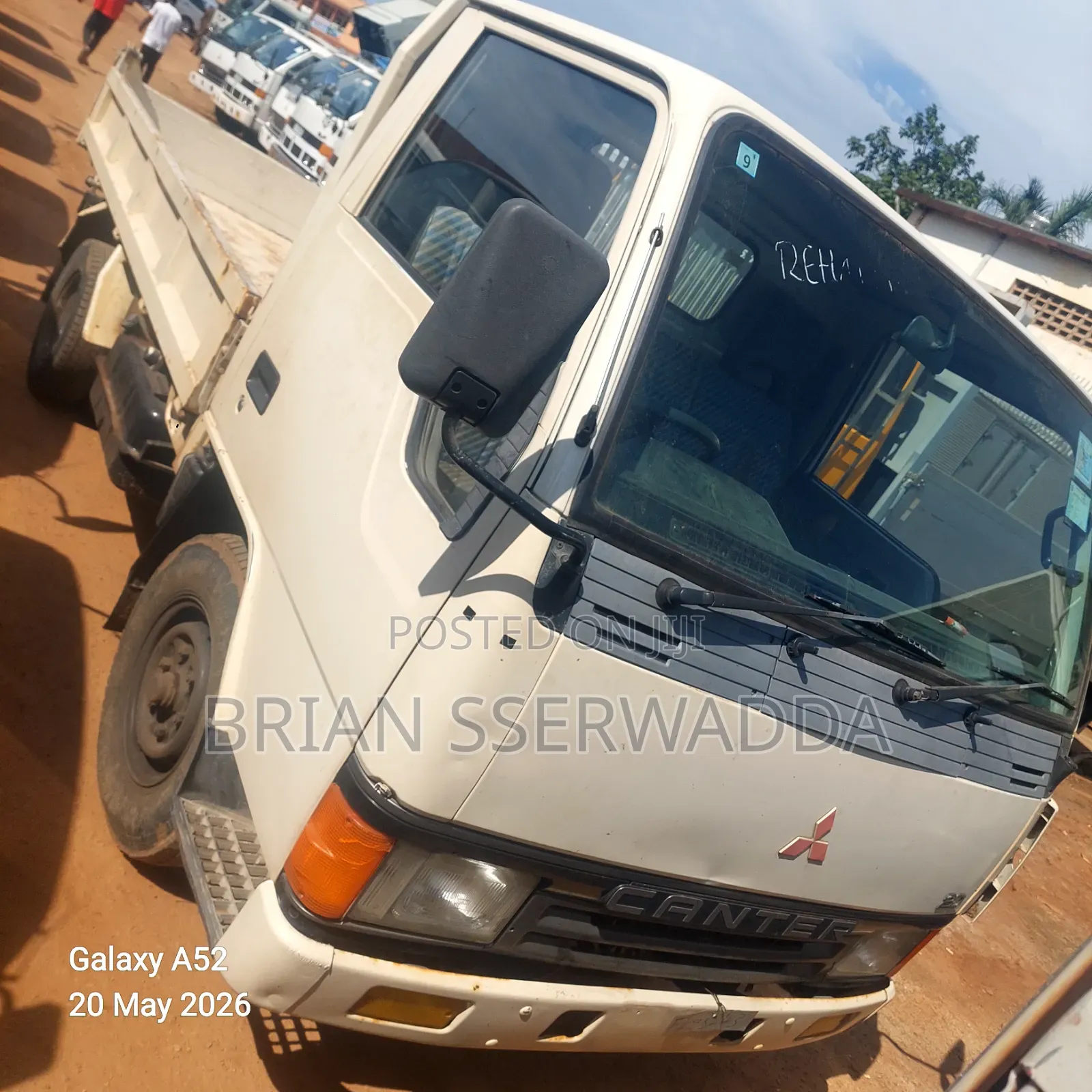 Canter Dump Truck Pearl White 4d32 Engine