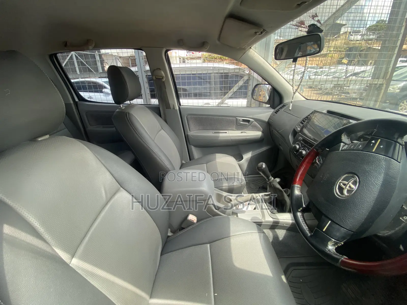 Toyota Hilux 2014 White