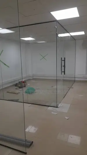 Frameless Partion