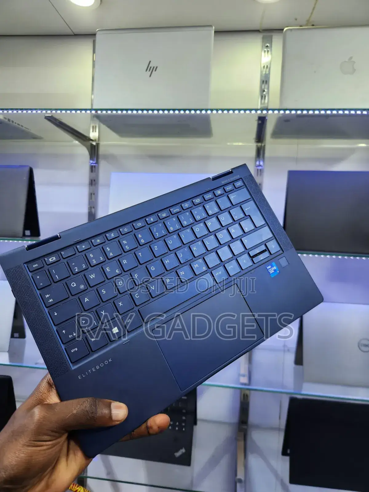 New Laptop HP Dragonfly G1 16GB Intel Core i7 SSD 512GB