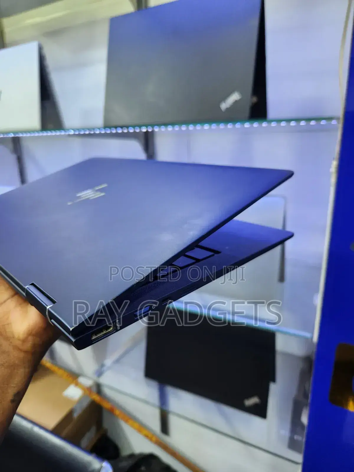 New Laptop HP Dragonfly G1 16GB Intel Core i7 SSD 512GB