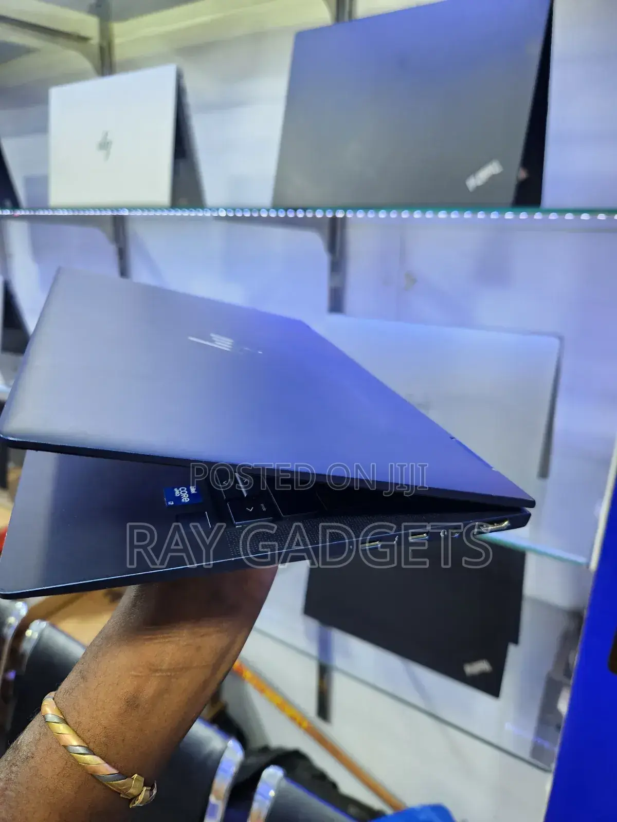 New Laptop HP Dragonfly G1 16GB Intel Core i7 SSD 512GB
