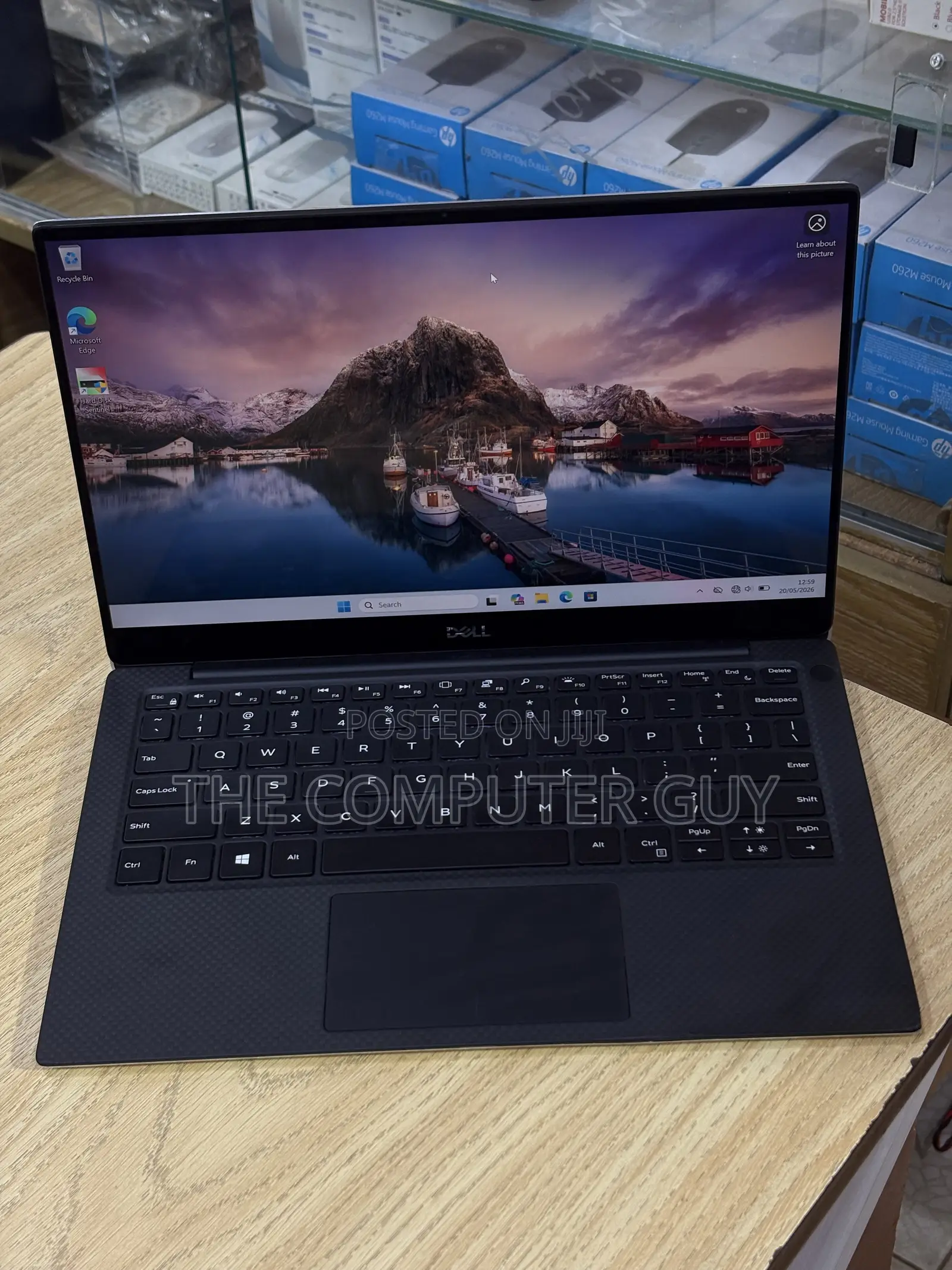 New Laptop Dell XPS 13 9380 8GB Intel Core i7 SSD 256GB