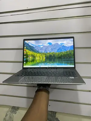 New Laptop HP ZBook Power G7 16GB Intel Core i7 SSD 512GB