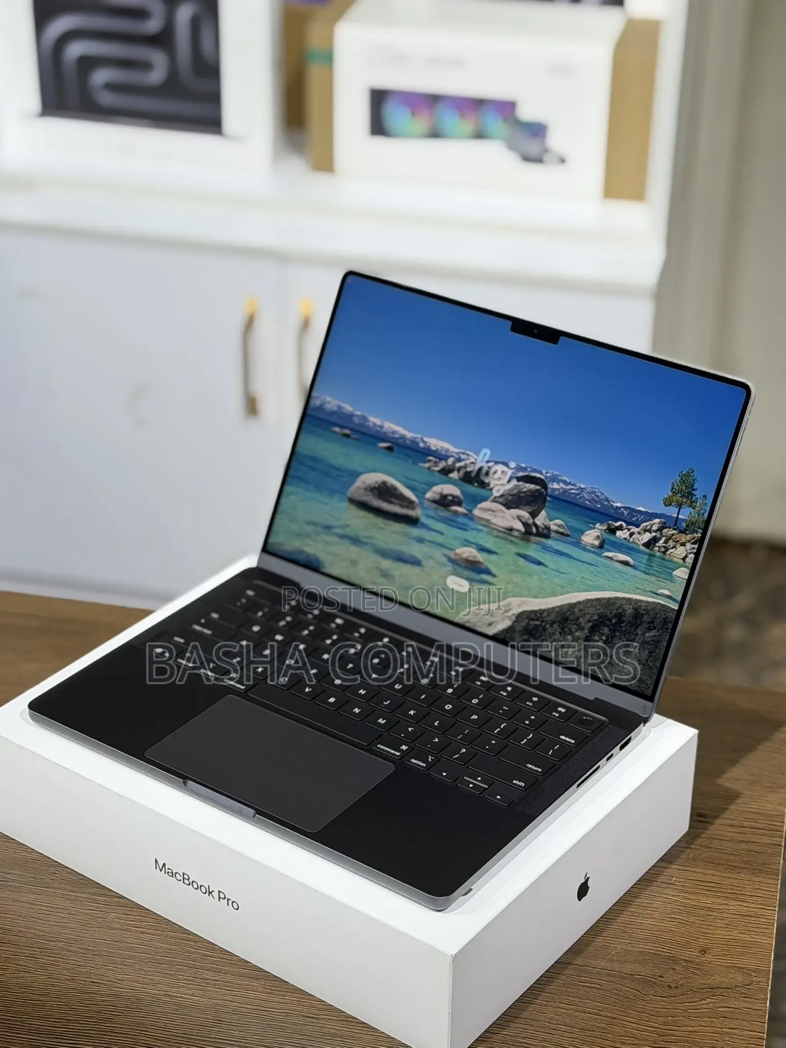 New Apple MacBook Pro 2024 M4 Max 14-inch 16GB Apple M4 Pro SSD 512GB