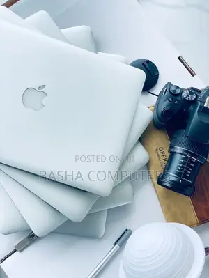 New Laptop Apple MacBook Air 8GB Intel Core i5 SSD 256GB