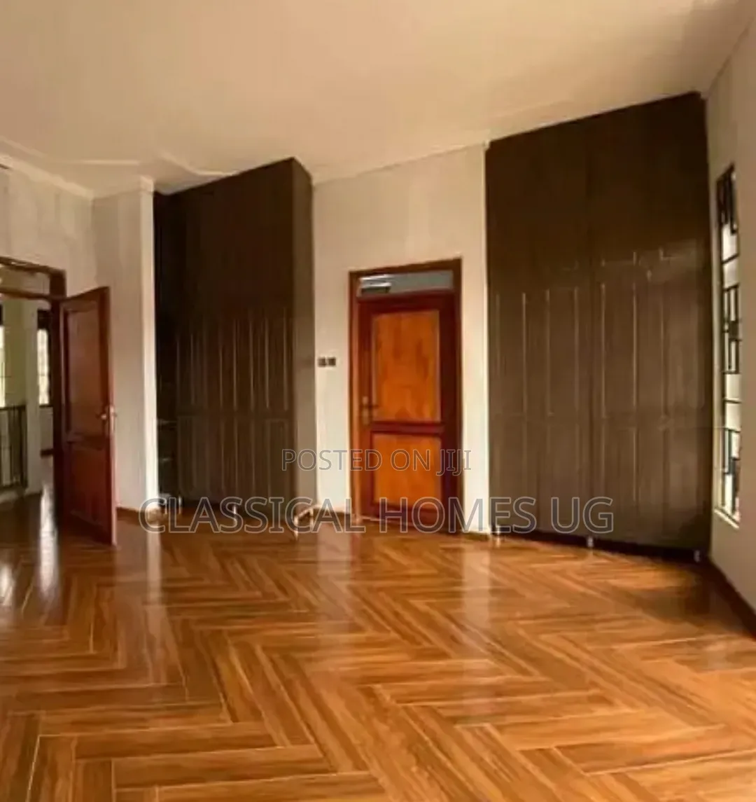 5bdrm Duplex in Kira, Central Division for rent