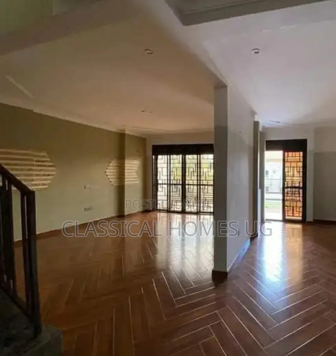 5bdrm Duplex in Kira, Central Division for rent