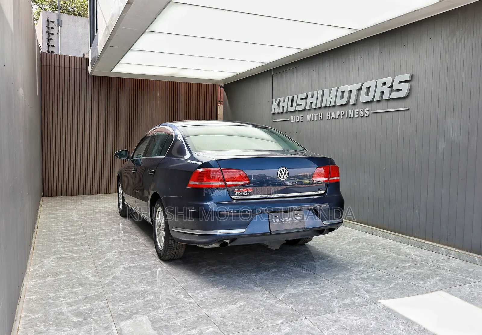 Volkswagen Passat 2012 Blue