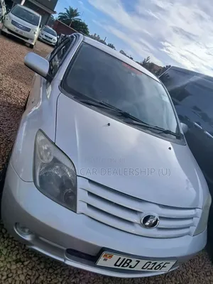 Toyota IST 2006 Silver