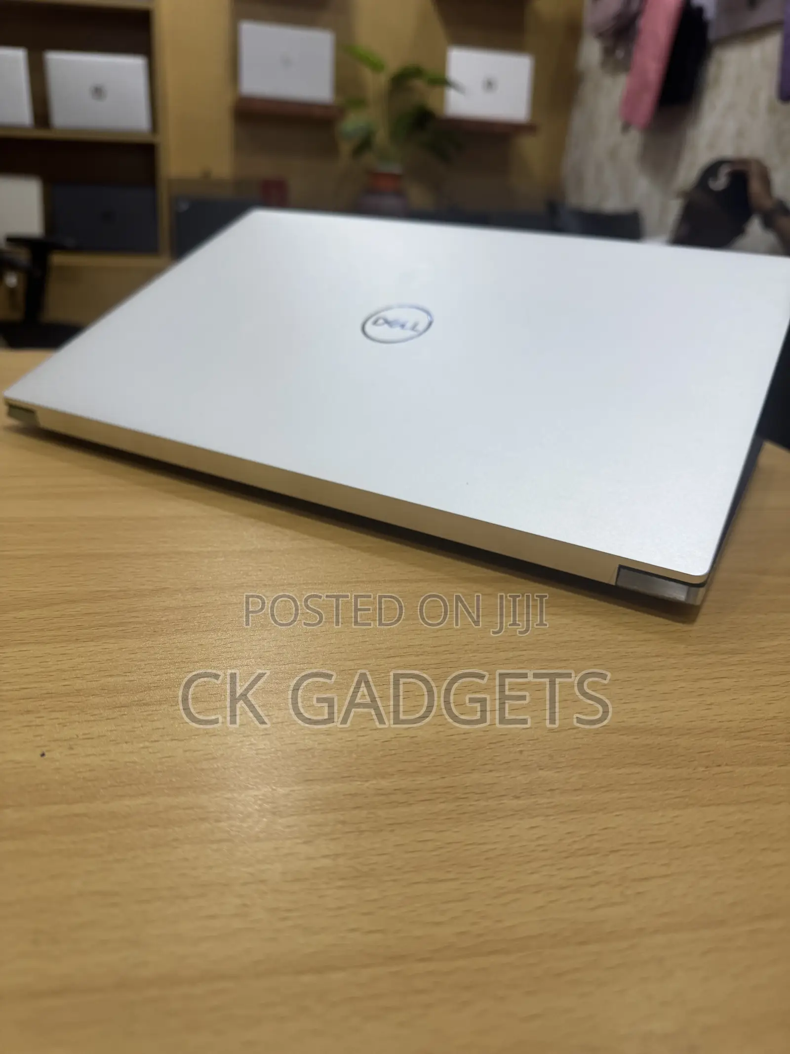 New Laptop Dell XPS 15 9510 16GB Intel Core i7 SSD 512GB