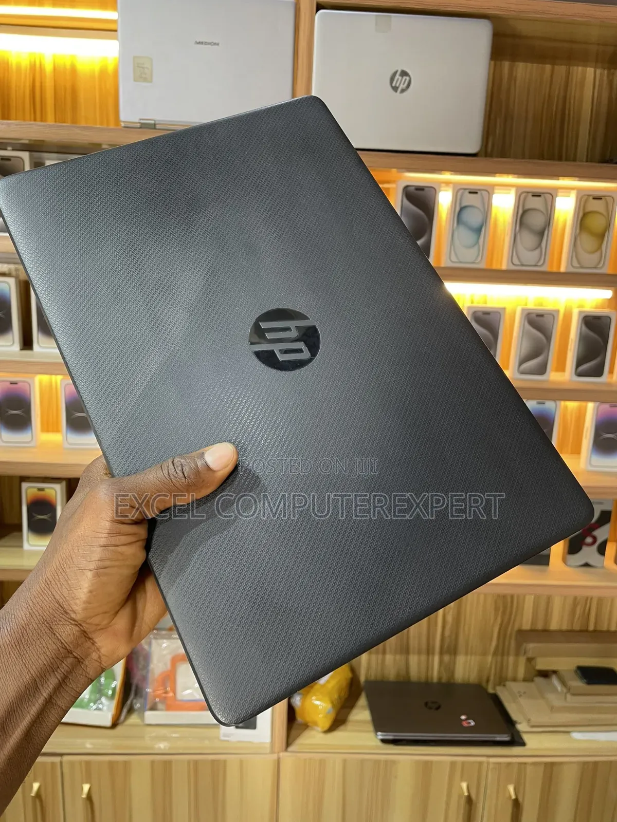 New Laptop HP 250 G8 8GB Intel Core i7 HDD+SSD 500GB