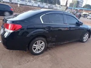 Subaru Legacy 2.5i 2011 Black