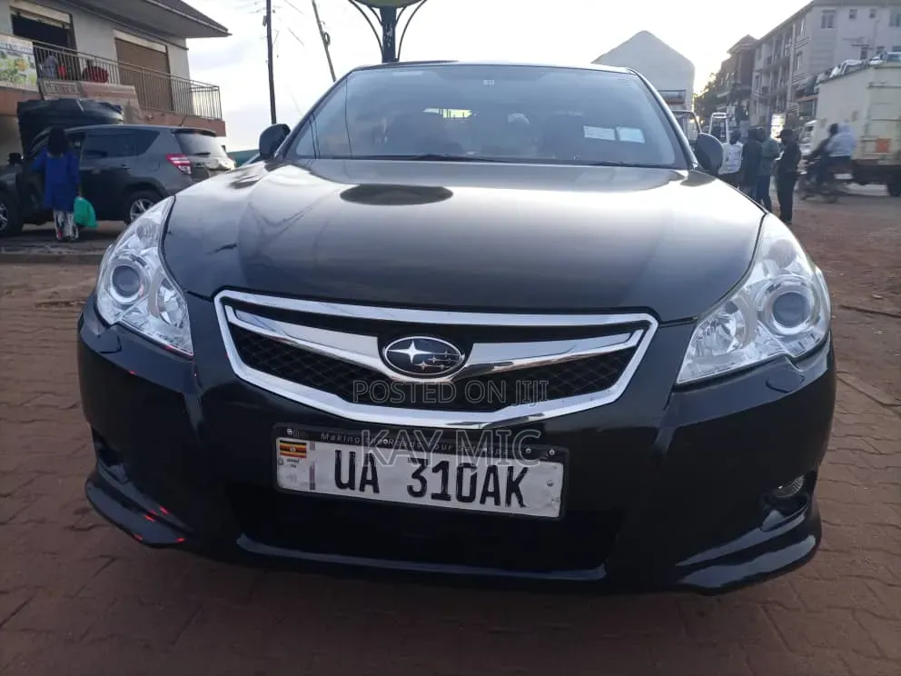Subaru Legacy 2.5i 2011 Black