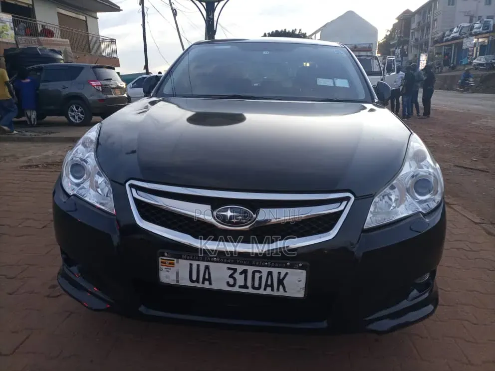 Subaru Legacy 2.5i 2011 Black