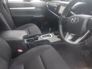 Toyota Hilux Revo Double Cab Deisel 2.4 AWD 2022 Silver